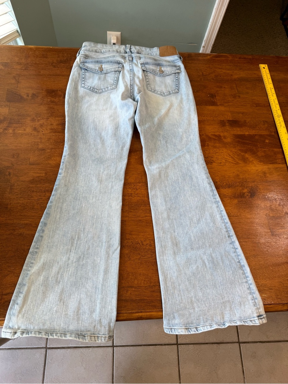 Aeropostale Low Rise Flare Jeans Light Wash Stretch Denim Womens Size 6 regular - Picture 8 of 11